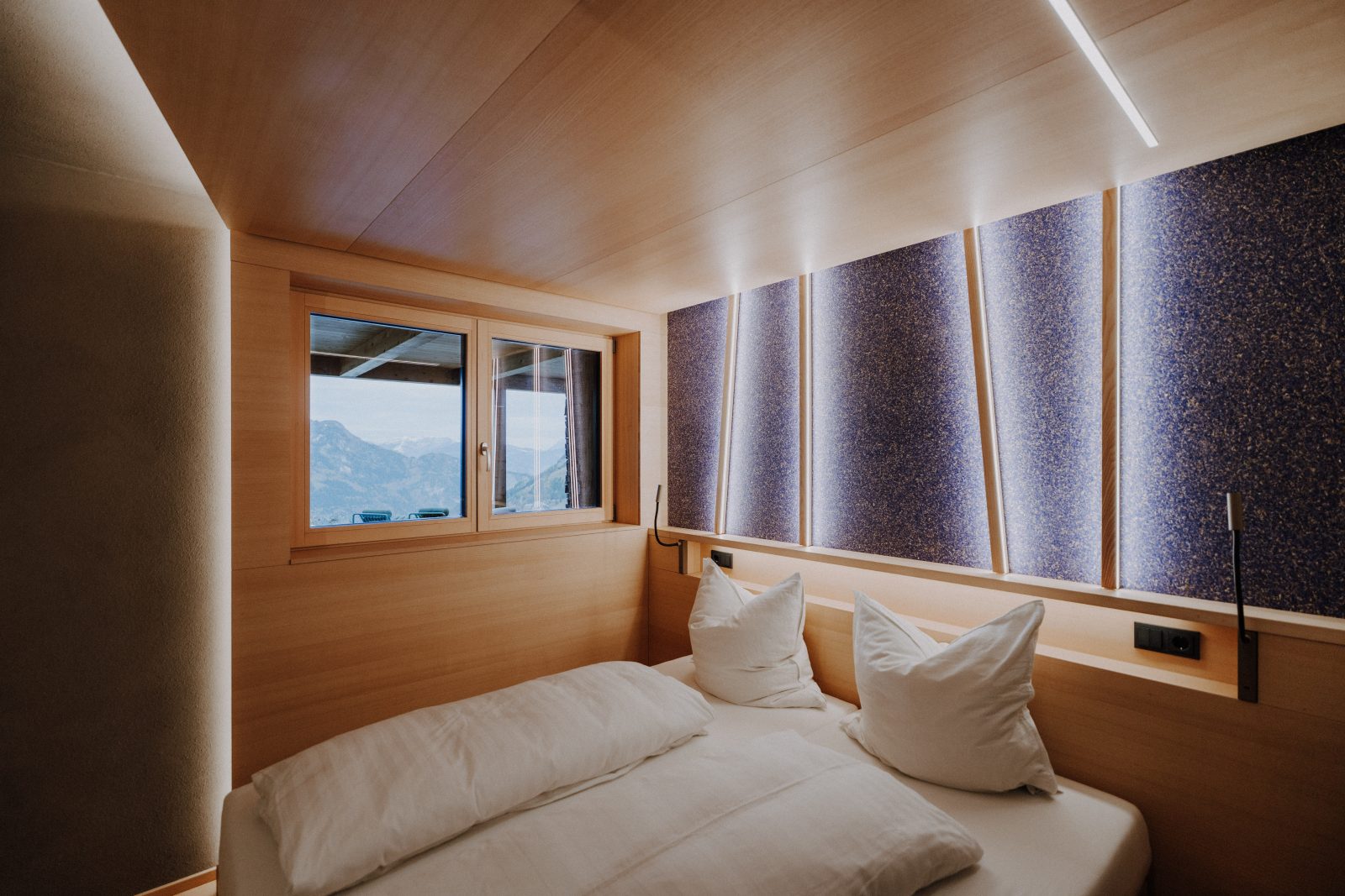 Indirektes Licht im Bergchalet Gastein, um zur Ruhe zu kommen